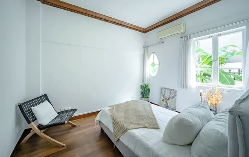 Gentle Villas, Gentle Drive, 5 Bedrooms, 2,900 sqft, Semi-Detached House For Sale, by Sally Ong, 500231416 - Bedroom - PropertyGuru.com.sg