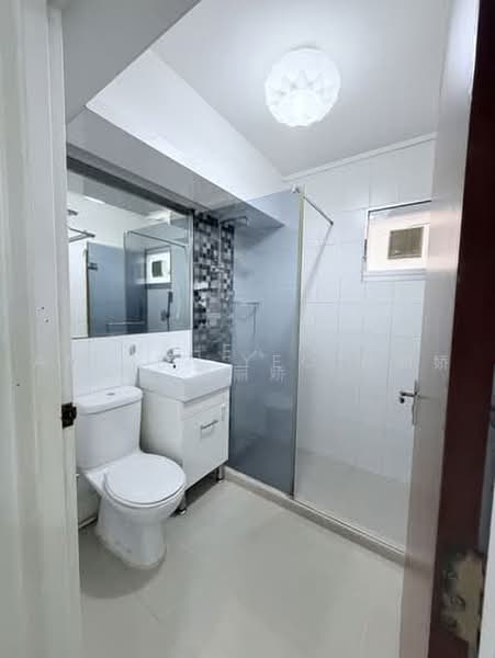 307C Ang Mo Kio Avenue 1, 307C Ang Mo Kio Avenue 1, 3 Bedrooms, 947 sqft, HDB Flat For Rent, by Anthea Yeo 杨丽娇, 500231420 - Bathroom - PropertyGuru.com.sg