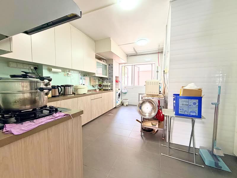 557 Choa Chu Kang North 6, 557 Choa Chu Kang North 6, 4 Bedrooms, 1,572 sqft, HDB Flat For Sale, by Clinton Yew, 500231423 - Kitchen - PropertyGuru.com.sg