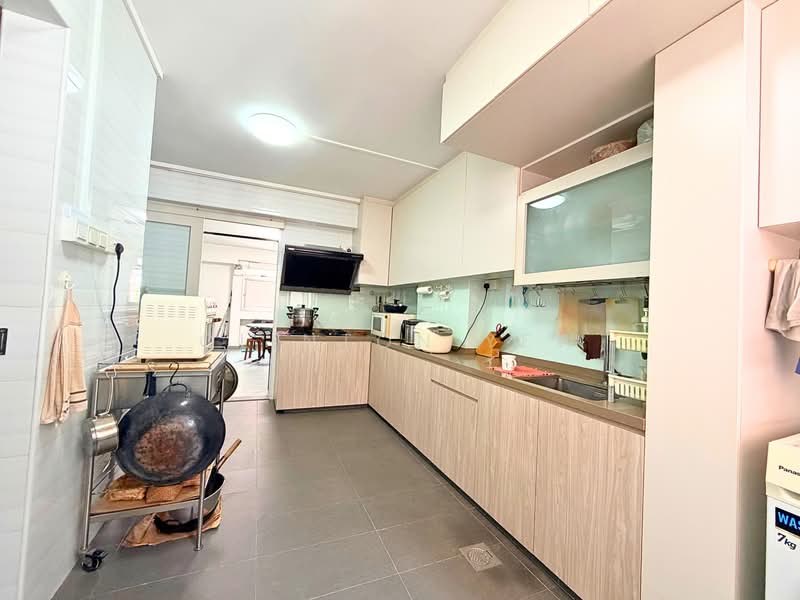 557 Choa Chu Kang North 6, 557 Choa Chu Kang North 6, 4 Bedrooms, 1,572 sqft, HDB Flat For Sale, by Clinton Yew, 500231423 - Kitchen - PropertyGuru.com.sg