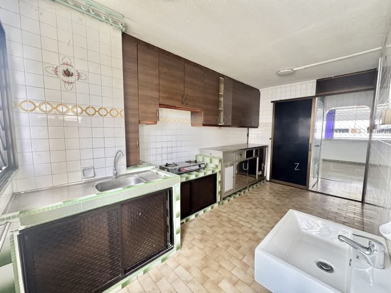 53 Teban Gardens Road, 53 Teban Gardens Road, 3 Bedrooms, 893 sqft, HDB Flat For Sale, by Mario Ong Jun Zhi, 500231426 - Kitchen - PropertyGuru.com.sg