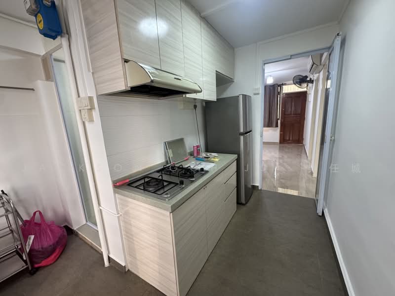 32 Jalan Bahagia, 32 Jalan Bahagia, 2 Bedrooms, 530 sqft, HDB Flat For Rent, by Jackson Goh JS 吴任城, 500231432 - Kitchen - PropertyGuru.com.sg