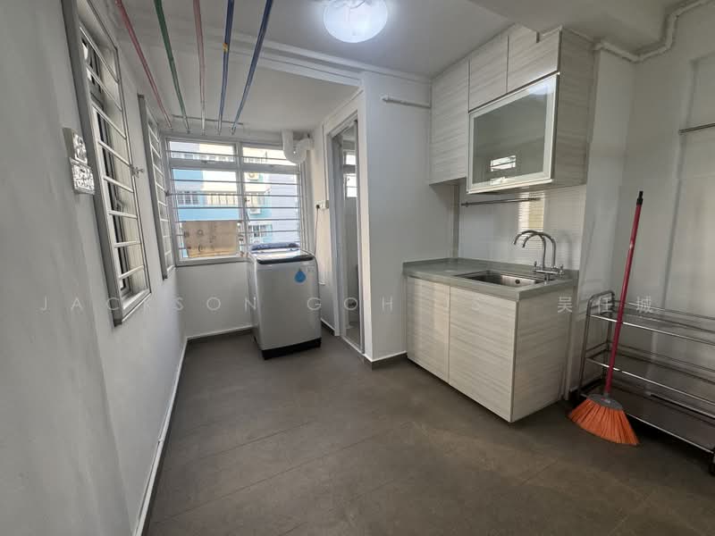 32 Jalan Bahagia, 32 Jalan Bahagia, 2 Bedrooms, 530 sqft, HDB Flat For Rent, by Jackson Goh JS 吴任城, 500231432 - Balcony - PropertyGuru.com.sg