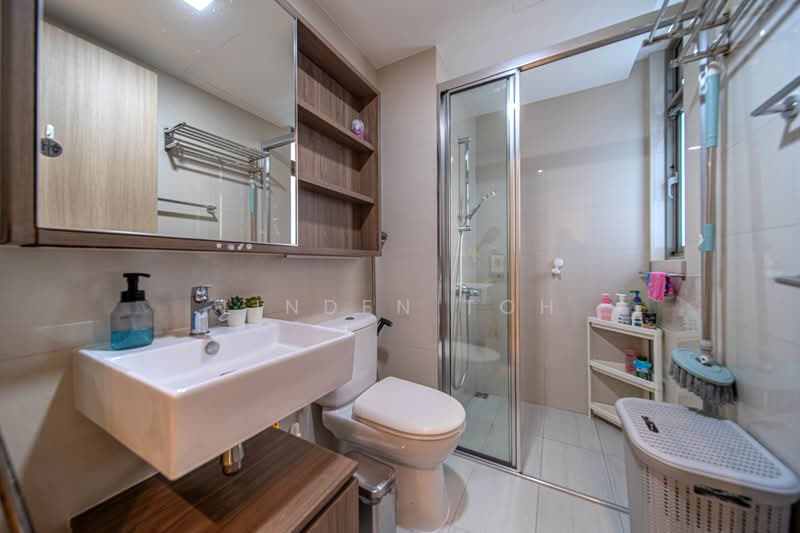 Sol Acres, 8 Choa Chu Kang Grove, 3 Bedrooms, 947 sqft, Executive Condominium For Sale, by Linden Toh, 500231434 - Bathroom - PropertyGuru.com.sg