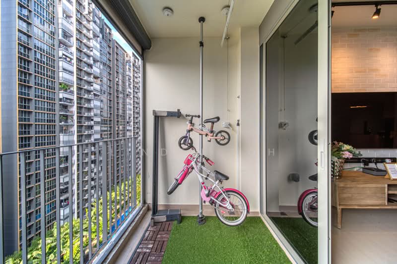 Sol Acres, 8 Choa Chu Kang Grove, 3 Bedrooms, 947 sqft, Executive Condominium For Sale, by Linden Toh, 500231434 - Balcony - PropertyGuru.com.sg