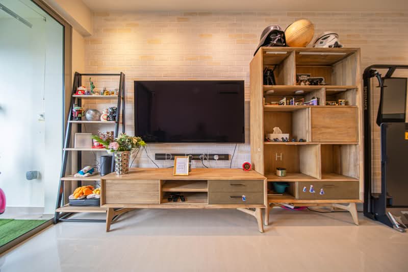 Sol Acres, 8 Choa Chu Kang Grove, 3 Bedrooms, 947 sqft, Executive Condominium For Sale, by Linden Toh, 500231434 - Living Room - PropertyGuru.com.sg