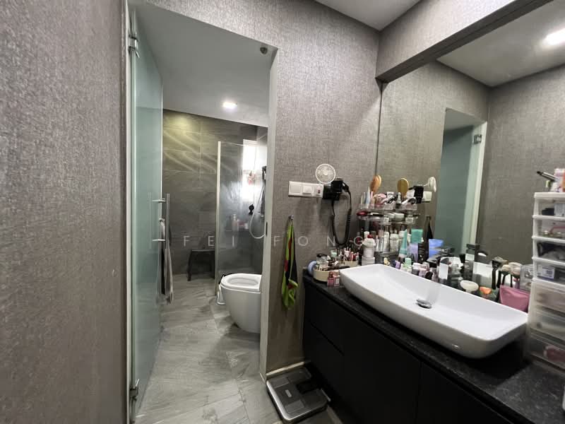 Pandan Valley, 7 Pandan Valley, 4 Bedrooms, 2,088 sqft, Condominium For Sale, by Fei Fong, 500231438 - Bathroom - PropertyGuru.com.sg