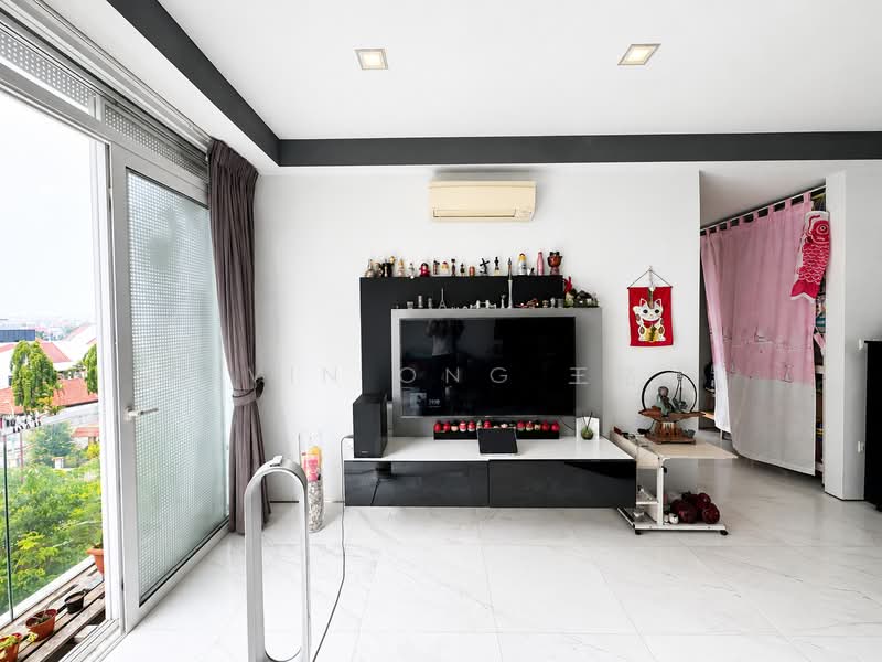 One Rosyth, 1 Rosyth Road, 3 Bedrooms, 1,076 sqft, Apartment For Sale, by Alvin Ong 王裕清, 500231446 - Living Room - PropertyGuru.com.sg
