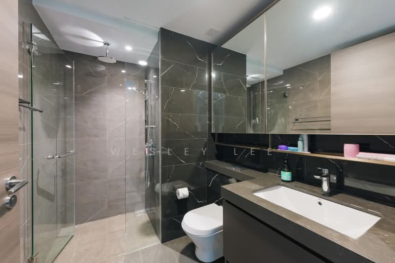 The Florence Residences, 83 Hougang Avenue 2, 2 Bedrooms, 635 sqft, Condominium For Sale, by Wesley Lee, 500231448 - Bathroom - PropertyGuru.com.sg