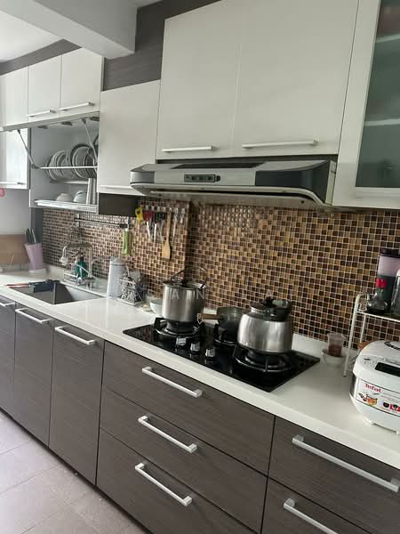 163 Lorong 1 Toa Payoh, 163 Lorong 1 Toa Payoh, 2 Bedrooms, 695 sqft, HDB Flat For Sale, by Susan Lai, 500231455 - Kitchen - PropertyGuru.com.sg