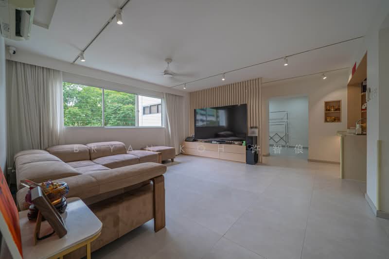821 Woodlands Street 82, 821 Woodlands Street 82, 4 Bedrooms, 1,905 sqft, HDB Flat For Sale, by Bryan Koh 许智俍, 500231467 - Living Room - PropertyGuru.com.sg