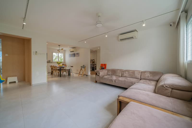 821 Woodlands Street 82, 821 Woodlands Street 82, 4 Bedrooms, 1,905 sqft, HDB Flat For Sale, by Bryan Koh 许智俍, 500231467 - Living Room - PropertyGuru.com.sg
