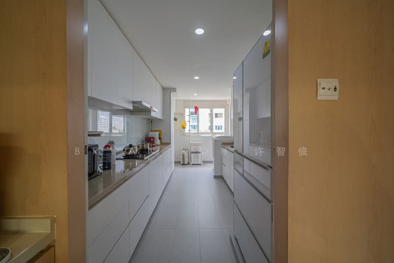 821 Woodlands Street 82, 821 Woodlands Street 82, 4 Bedrooms, 1,905 sqft, HDB Flat For Sale, by Bryan Koh 许智俍, 500231467 - Kitchen - PropertyGuru.com.sg