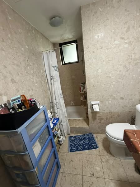 Common Room available for rent in Balmoral Gate, 071, 33 Balmoral Road, Room Rental, 135 sqft, Condominium For Rent, by Nickson Guay, 500231498 - Bathroom - PropertyGuru.com.sg