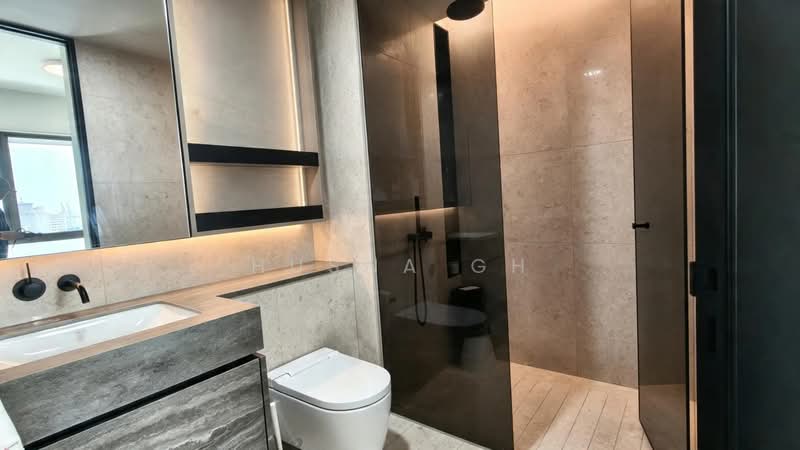 The Reef at King's Dock, 10 Harbourfront Avenue, 1 Bedroom, 484 sqft, Condominium For Sale, by Husna Gh, 500231499 - Bathroom - PropertyGuru.com.sg
