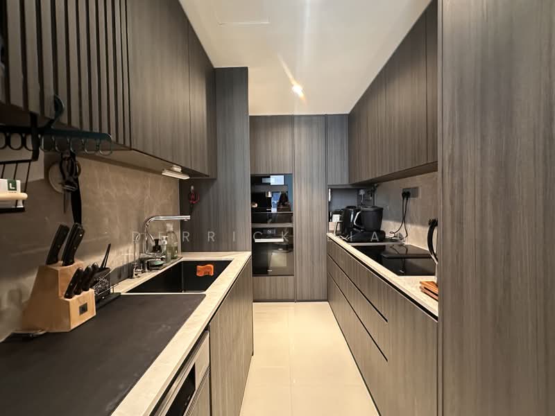 The Tampines Trilliant, 21 Tampines Central 7, 3 Bedrooms, 1,001 sqft, Executive Condominium For Sale, by Derrick Liau, 500231502 - Kitchen - PropertyGuru.com.sg