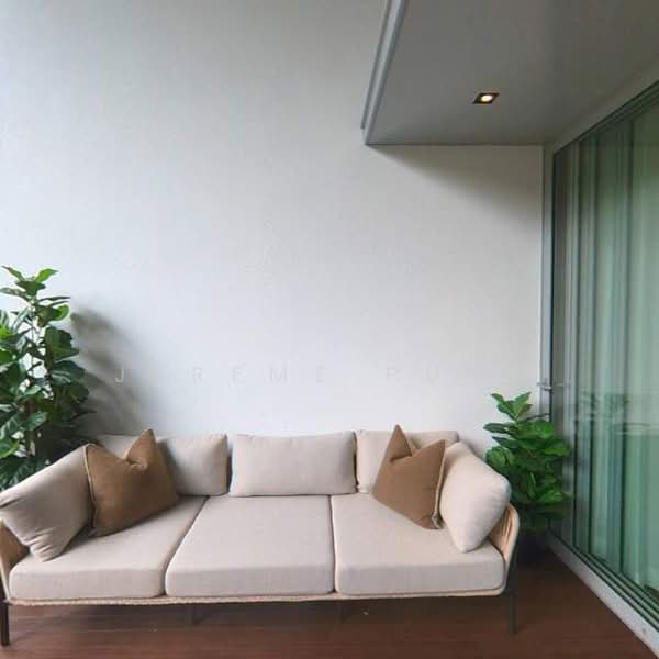 The Oliv @ Balmoral, 11C Balmoral Road, 4 Bedrooms, 3,337 sqft, Apartment For Sale, by Jereme Pung, 500231513 - Balcony - PropertyGuru.com.sg
