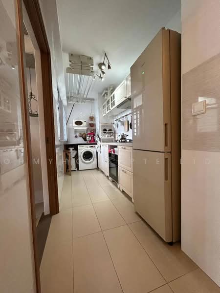 408B Northshore Drive, 408B Northshore Drive, 1 Bedroom, 506 sqft, HDB Flat For Sale, by BEN CHEE, 500231519 - Kitchen - PropertyGuru.com.sg