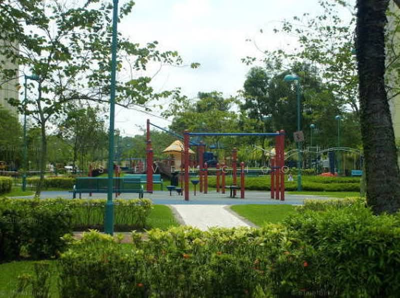 574A Woodlands Drive 16, 574A Woodlands Drive 16, Room Rental, 120 sqft, HDB Flat For Rent, by Steven Choo, 500231520 - Garden - PropertyGuru.com.sg