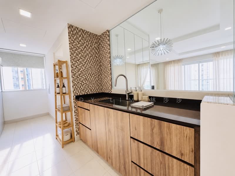 La Casa, 64 Woodlands Drive 16, 2 Bedrooms, 980 sqft, Condominium For Sale, by Sandy Lim 林莎莎, 500231521 - Kitchen - PropertyGuru.com.sg