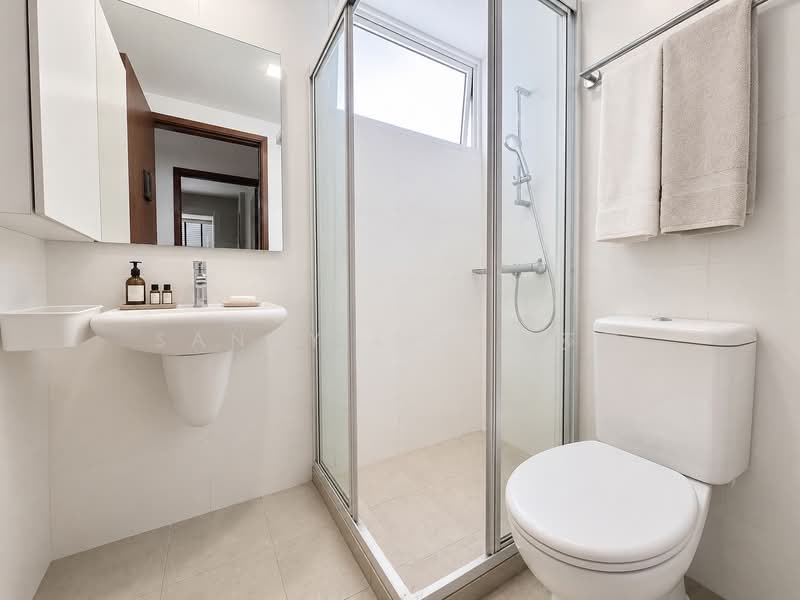 La Casa, 64 Woodlands Drive 16, 2 Bedrooms, 980 sqft, Condominium For Sale, by Sandy Lim 林莎莎, 500231521 - Common Bathroom - PropertyGuru.com.sg