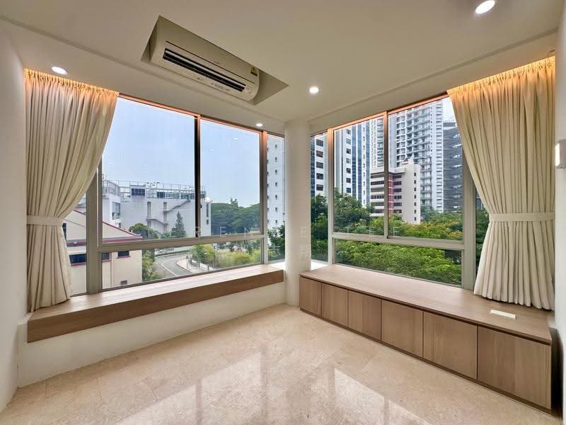 Suites @ Amber, 30 Amber Road, East Coast / Marine Parade, 2 Bedrooms, 947 sqft, Condominium For Rent, by Terence Tee (郑志翔), 500231531 - Living Room - PropertyGuru.com.sg