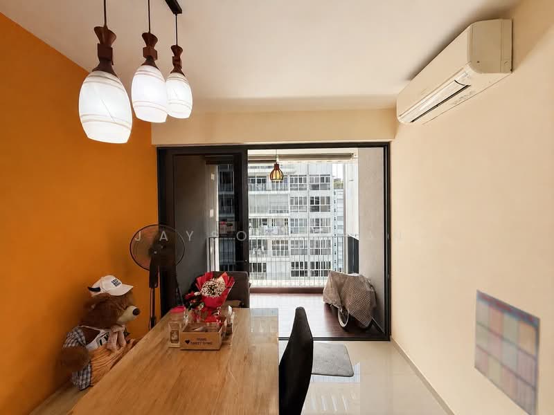 Twin Fountains, 11 Woodlands Avenue 6, 3 Bedrooms, 1,152 sqft, Executive Condominium For Sale, by Jayson Chan, 500231540 - Dining Room - PropertyGuru.com.sg