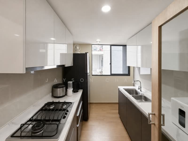 Twin Fountains, 11 Woodlands Avenue 6, 3 Bedrooms, 1,152 sqft, Executive Condominium For Sale, by Jayson Chan, 500231540 - Kitchen - PropertyGuru.com.sg