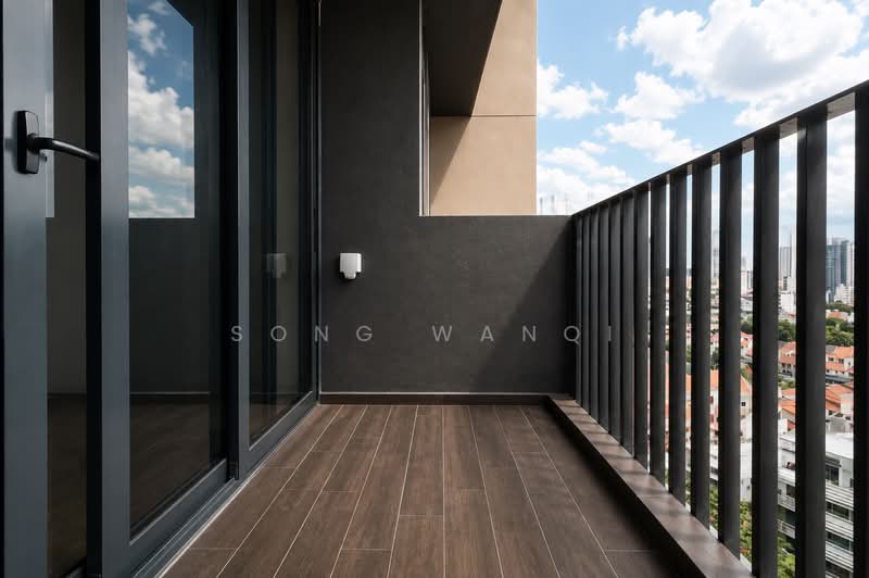 Piccadilly Grand, Northumberland Road, 2 Bedrooms, 710 sqft, Condominium For Sale, by Song Wanqi, 500231545 - Balcony - PropertyGuru.com.sg