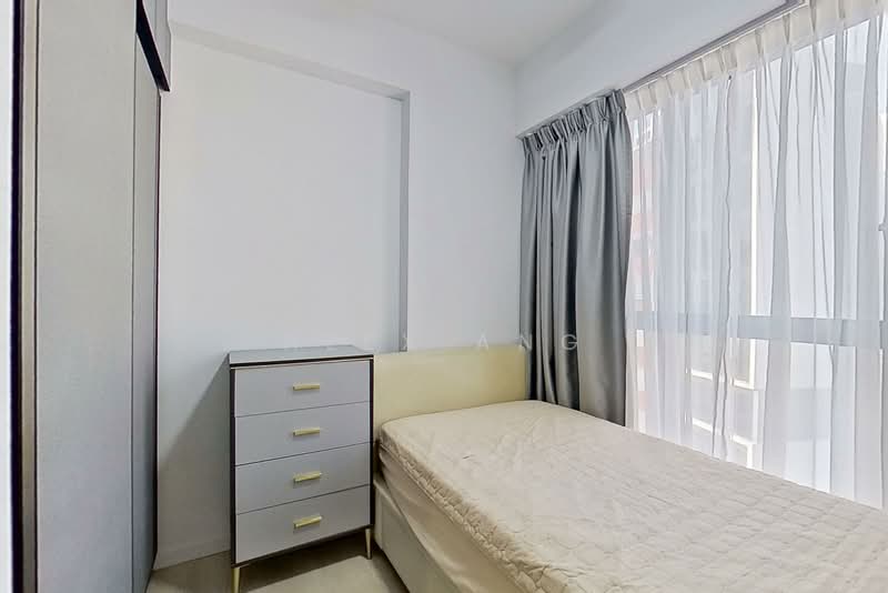 Riverfront Residences, 51 Hougang Avenue 7, Hougang / Punggol / Sengkang, 2 Bedrooms, 603 sqft, Condominium For Sale, by Alex Ang, 500231554 - Bedroom - PropertyGuru.com.sg