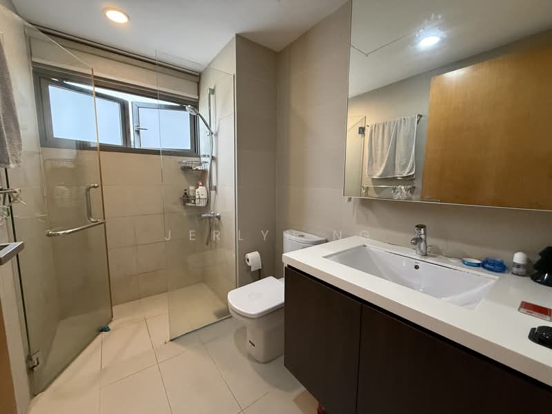 Meadows @ Peirce, 632 Upper Thomson Road, 3 Bedrooms, 1,195 sqft, Condominium For Sale, by Jerlyn Ng, 500231562 - Bathroom - PropertyGuru.com.sg