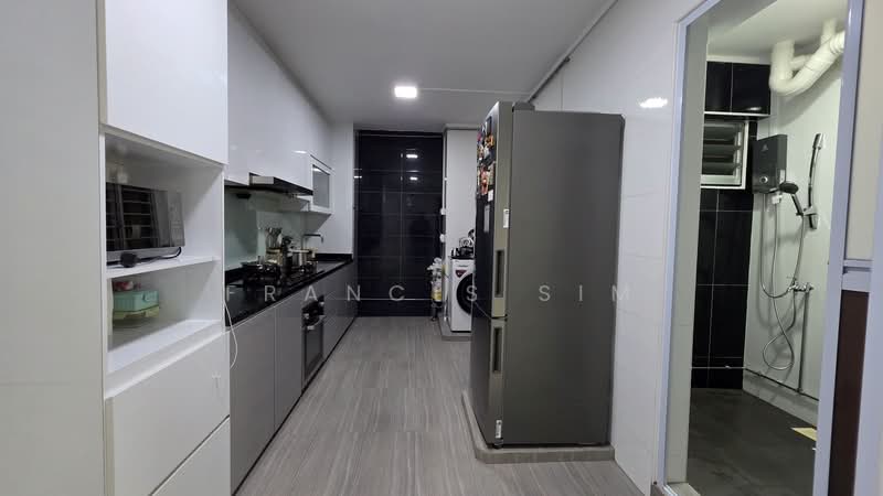 16 Joo Seng Road, 16 Joo Seng Road, 3 Bedrooms, 1,108 sqft, HDB Flat For Sale, by Francis Sim, 500231564 - Kitchen - PropertyGuru.com.sg