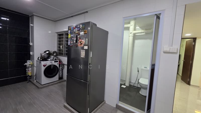16 Joo Seng Road, 16 Joo Seng Road, 3 Bedrooms, 1,108 sqft, HDB Flat For Sale, by Francis Sim, 500231564 - Kitchen - PropertyGuru.com.sg
