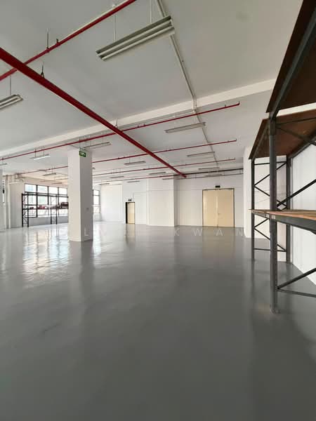 CSI Distribution Centre, 2 Kim Chuan Drive, 6,000 sqft, Factory / Workshop (B2) For Rent, by Alvin Kwan, 500231577 - Interior - CommercialGuru.com.sg
