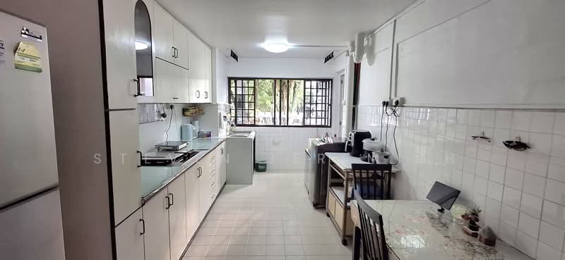 352 Clementi Avenue 2, 352 Clementi Avenue 2, Room Rental, 100 sqft, HDB Flat For Rent, by Steven Jeremiah, 500231594 - Kitchen - PropertyGuru.com.sg