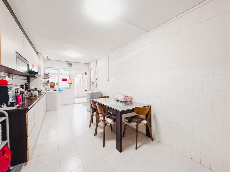 103 Ang Mo Kio Avenue 3, 103 Ang Mo Kio Avenue 3, 3 Bedrooms, 1,065 sqft, HDB Flat For Sale, by Edmond Tan, 500231596 - Kitchen - PropertyGuru.com.sg