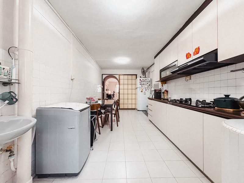 103 Ang Mo Kio Avenue 3, 103 Ang Mo Kio Avenue 3, 3 Bedrooms, 1,065 sqft, HDB Flat For Sale, by Edmond Tan, 500231596 - Kitchen - PropertyGuru.com.sg