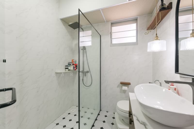 222B Bedok North Drive, 222B Bedok North Drive, 3 Bedrooms, 990 sqft, HDB Flat For Sale, by Karen Chua, 500231604 - Bathroom - PropertyGuru.com.sg
