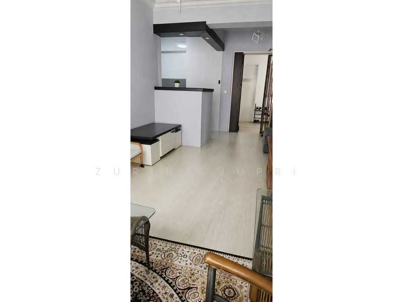 286C Compassvale Crescent, 286C Compassvale Crescent, 2 Bedrooms, 731 sqft, HDB Flat For Sale, by Zurina Jupri, 500231605 - Living Room - PropertyGuru.com.sg