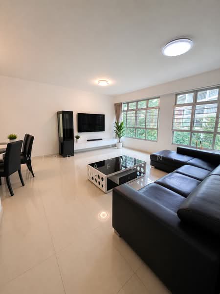 490D Choa Chu Kang Avenue 5, 490D Choa Chu Kang Avenue 5, 3 Bedrooms, 1,216 sqft, HDB Flat For Sale, by Wirdayu Binte Safie, 500231612 - Living Room - PropertyGuru.com.sg