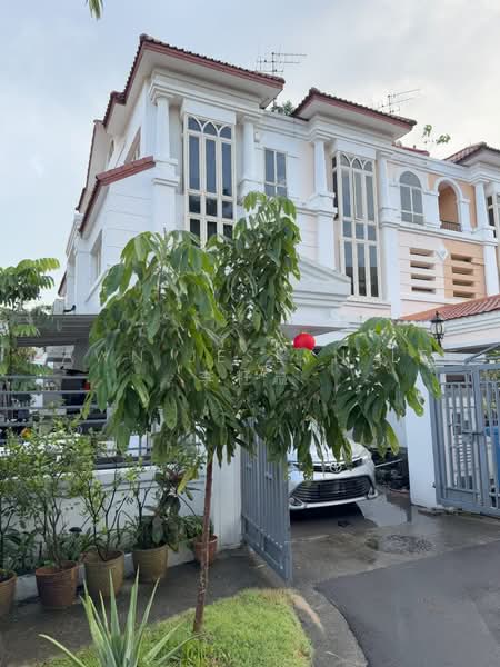 Park Villas, Park Villas Rise, Room Rental, 150 sqft, Terraced House For Rent, by Dawn Jeslyn Lee 李籽嬴, 500231613 - Exterior - PropertyGuru.com.sg