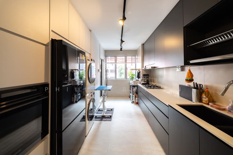 17 Toh Yi Drive, 17 Toh Yi Drive, 3 Bedrooms, 1,119 sqft, HDB Flat For Sale, by Phillip Bryson, 500231621 - Kitchen - PropertyGuru.com.sg