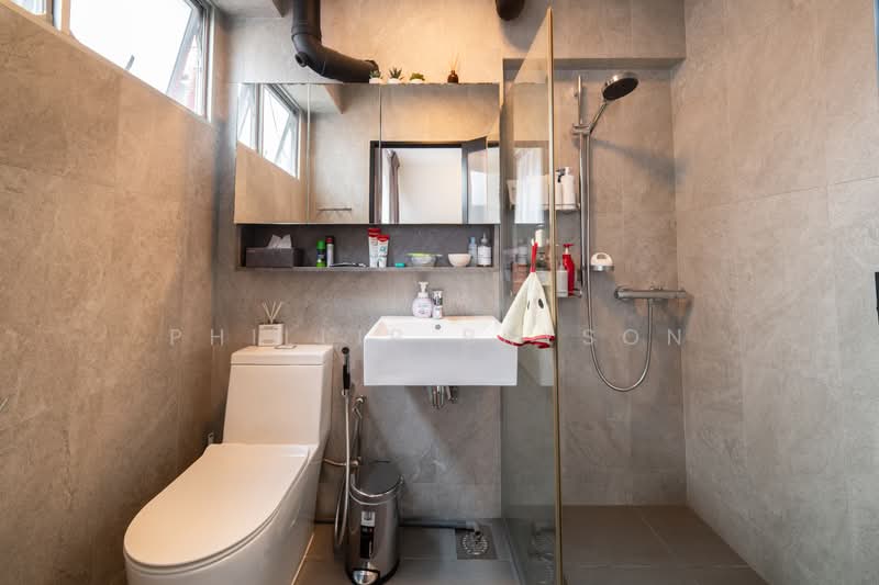 17 Toh Yi Drive, 17 Toh Yi Drive, 3 Bedrooms, 1,119 sqft, HDB Flat For Sale, by Phillip Bryson, 500231621 - Bathroom - PropertyGuru.com.sg