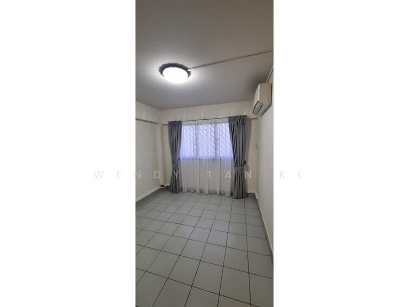 435 Yishun Avenue 6, 435 Yishun Avenue 6, 3 Bedrooms, 904 sqft, HDB Flat For Sale, by Wendy Tan KL, 500231623 - Interior - PropertyGuru.com.sg