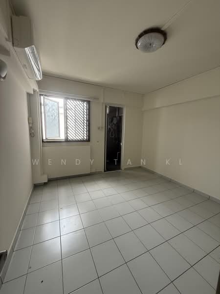 435 Yishun Avenue 6, 435 Yishun Avenue 6, 3 Bedrooms, 904 sqft, HDB Flat For Sale, by Wendy Tan KL, 500231623 - Interior - PropertyGuru.com.sg