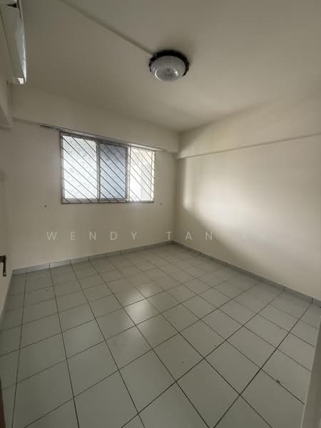 435 Yishun Avenue 6, 435 Yishun Avenue 6, 3 Bedrooms, 904 sqft, HDB Flat For Sale, by Wendy Tan KL, 500231623 - Interior - PropertyGuru.com.sg