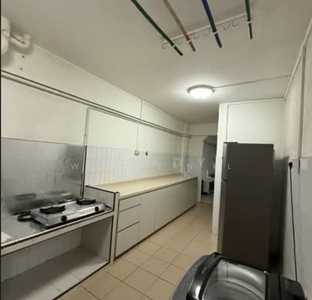 435 Yishun Avenue 6, 435 Yishun Avenue 6, 3 Bedrooms, 904 sqft, HDB Flat For Sale, by Wendy Tan KL, 500231623 - Kitchen - PropertyGuru.com.sg