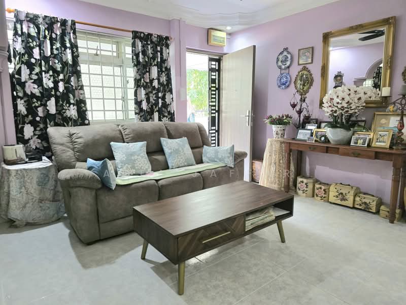 486B Tampines Avenue 9, 486B Tampines Avenue 9, 3 Bedrooms, 1,152 sqft, HDB Flat For Sale, by Affa Jaffar, 500231629 - Living Room - PropertyGuru.com.sg