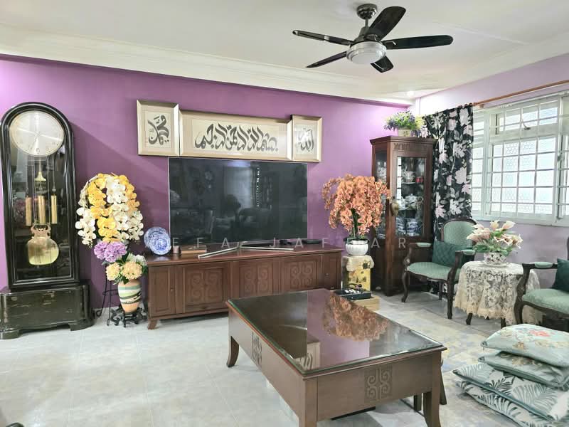 486B Tampines Avenue 9, 486B Tampines Avenue 9, 3 Bedrooms, 1,152 sqft, HDB Flat For Sale, by Affa Jaffar, 500231629 - Living Room - PropertyGuru.com.sg