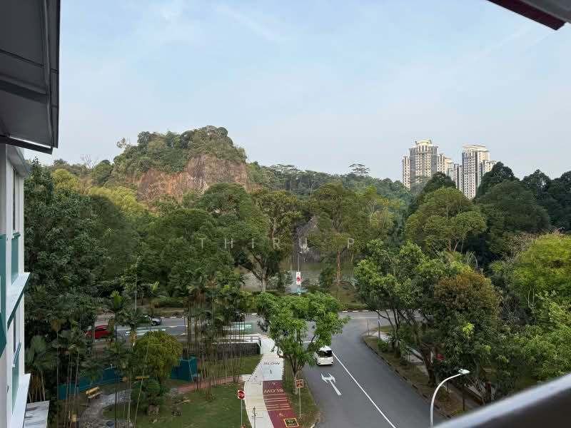 523 Bukit Batok Street 52, 523 Bukit Batok Street 52, Dairy Farm / Bukit Panjang / Choa Chu Kang, 2 Bedrooms, 646 sqft, HDB Flat For Sale, by Thiru P, 500231630 - Exterior - PropertyGuru.com.sg